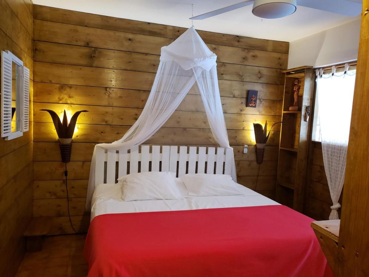 Les Bananes Vertes Ecolodges Saint-Claude Eksteriør billede