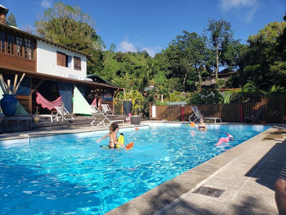 Les Bananes Vertes Ecolodges Saint-Claude Eksteriør billede