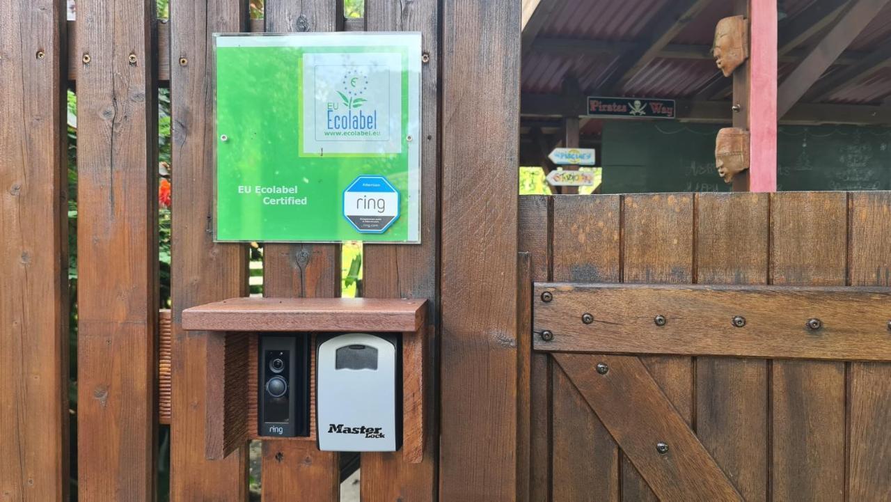 Les Bananes Vertes Ecolodges Saint-Claude Eksteriør billede