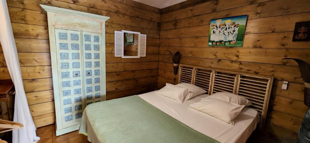 Les Bananes Vertes Ecolodges Saint-Claude Eksteriør billede