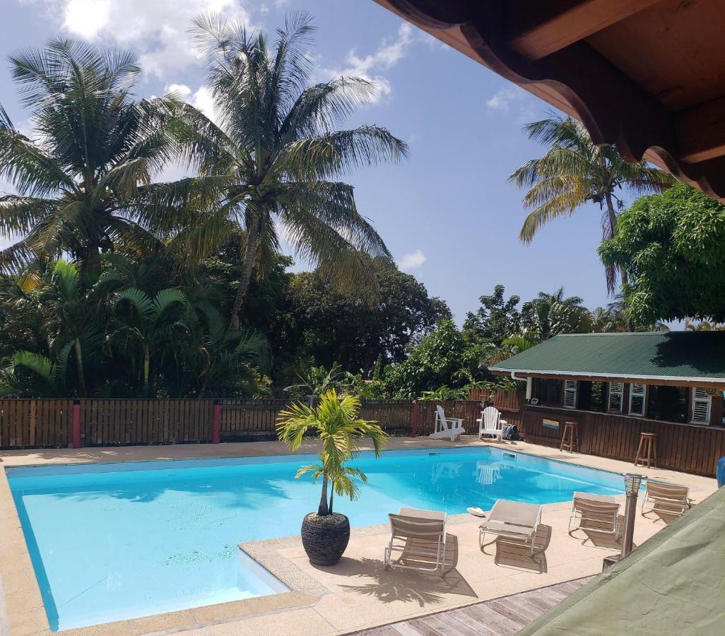 Les Bananes Vertes Ecolodges Saint-Claude Eksteriør billede