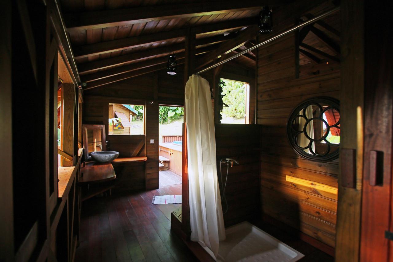 Les Bananes Vertes Ecolodges Saint-Claude Eksteriør billede